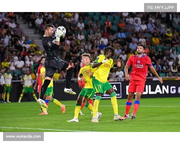 法甲巨头巴黎圣日耳曼在客场继续强势表现 法甲巨头巴黎圣日耳曼在客场继续强势表现