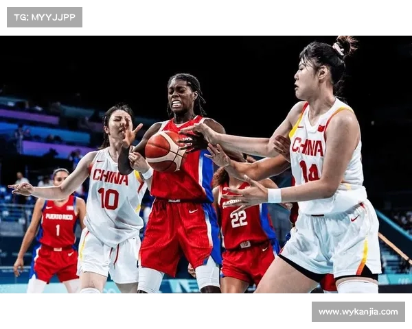 中国女篮半场失误惨重,澳大利亚表现完美:赛场上的明显差距分析 中国女篮半场失误惨重,澳大利亚表现完美:赛场上的明显差距分析